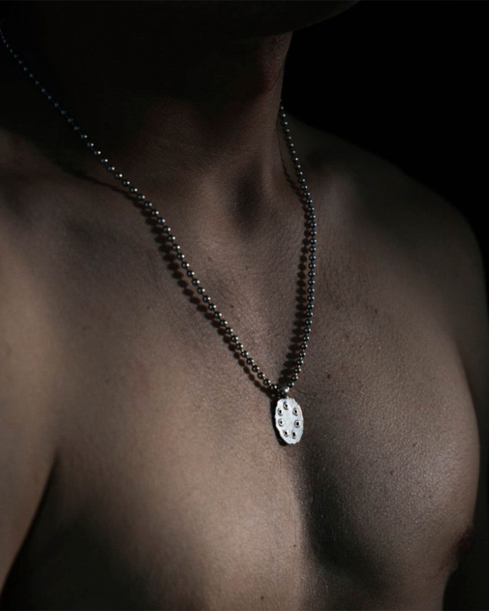 _0232__0074_bullet-necklace3.jpg