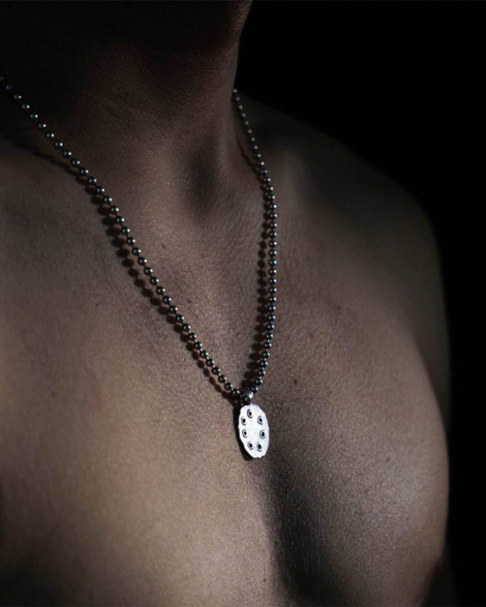 _0233__0073_bullet-necklace4.jpg