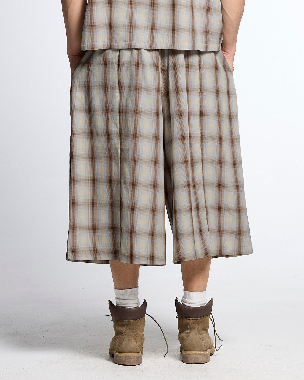 OFFICE SCRIPT SHORTS BEIGE