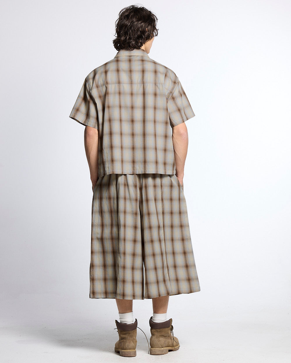 OFFICE SCRIPT SHORTS BEIGE