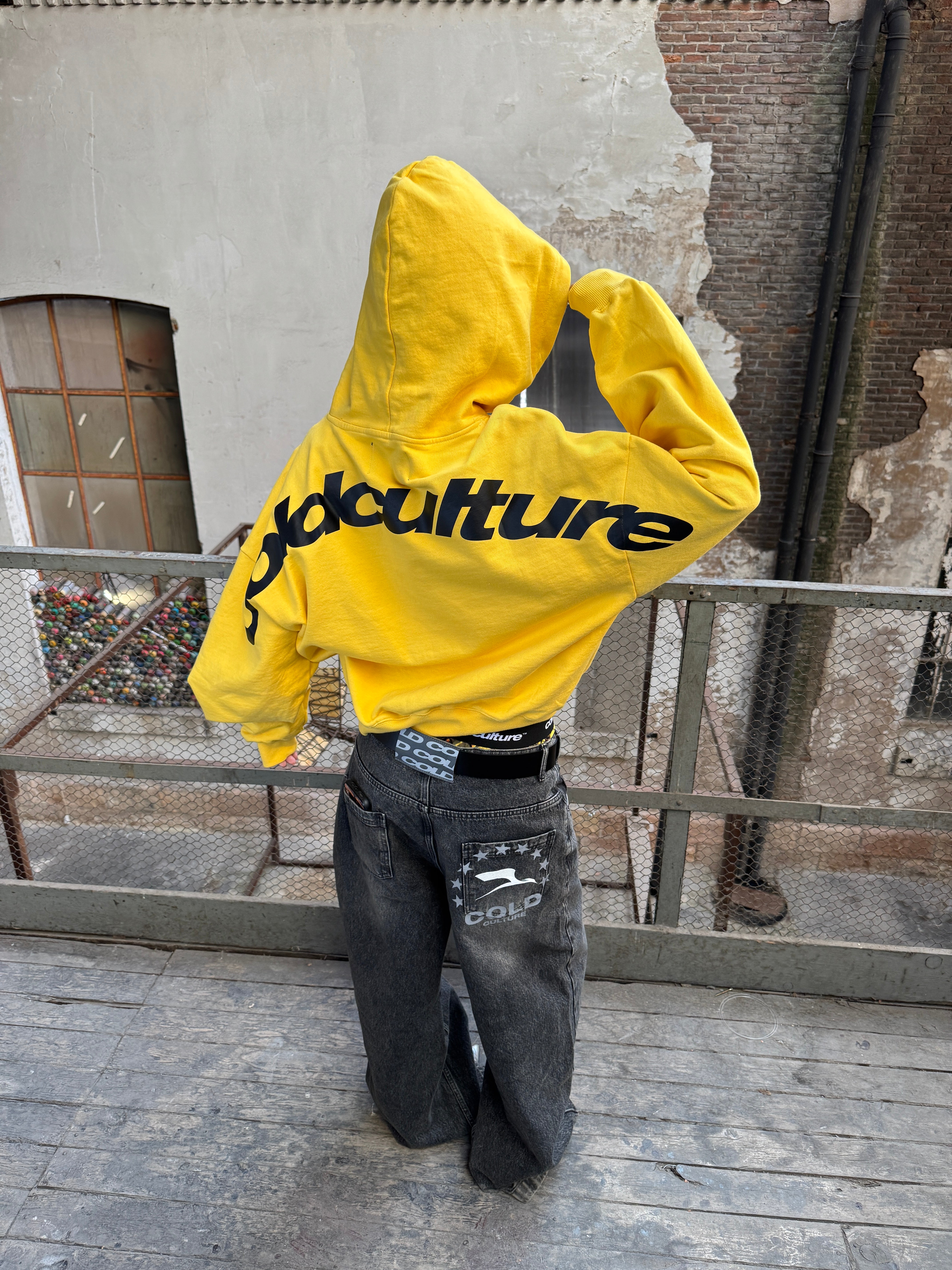 CURVED HOODIE YELLOW