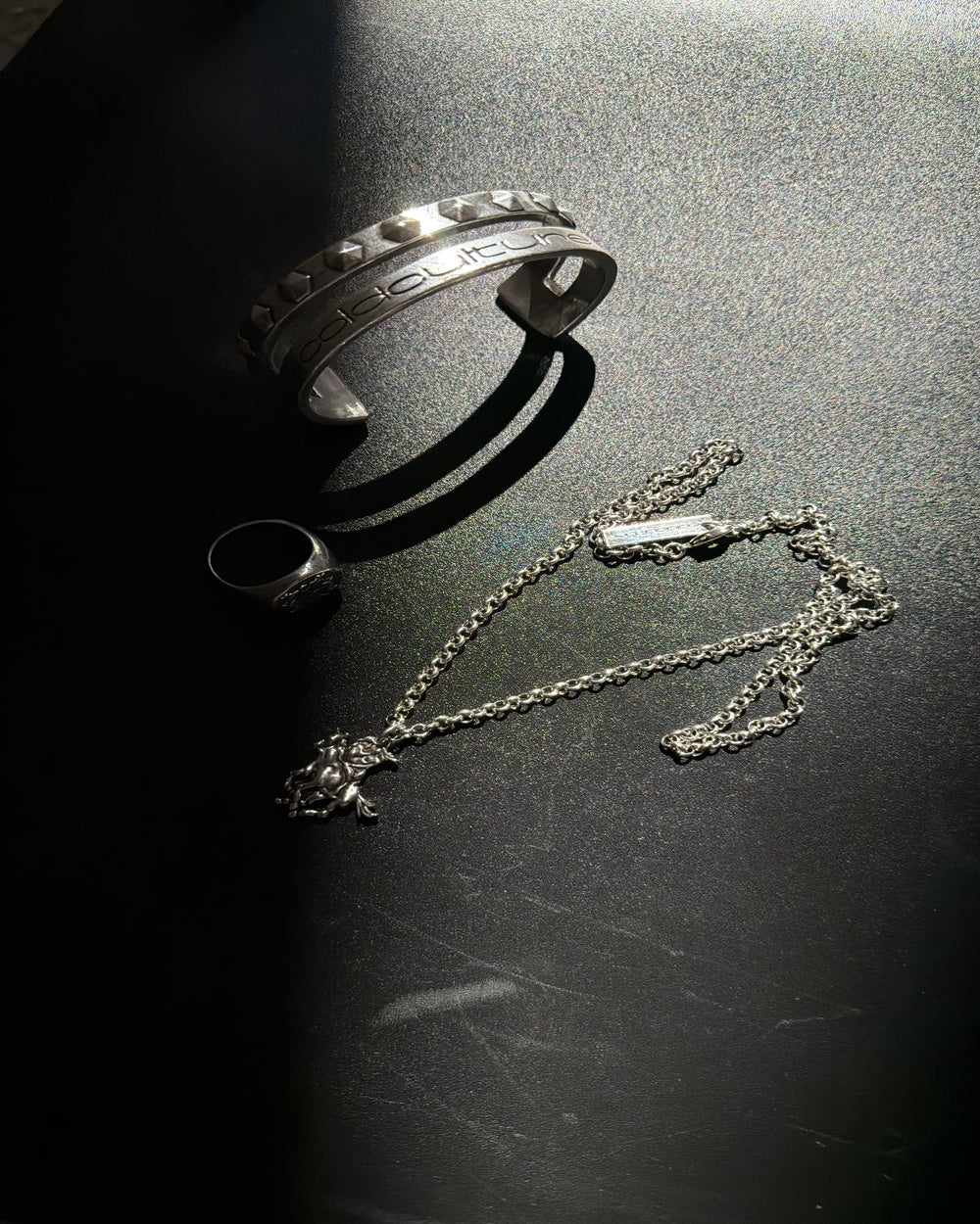 KNOTTY PENDANT SILVER
