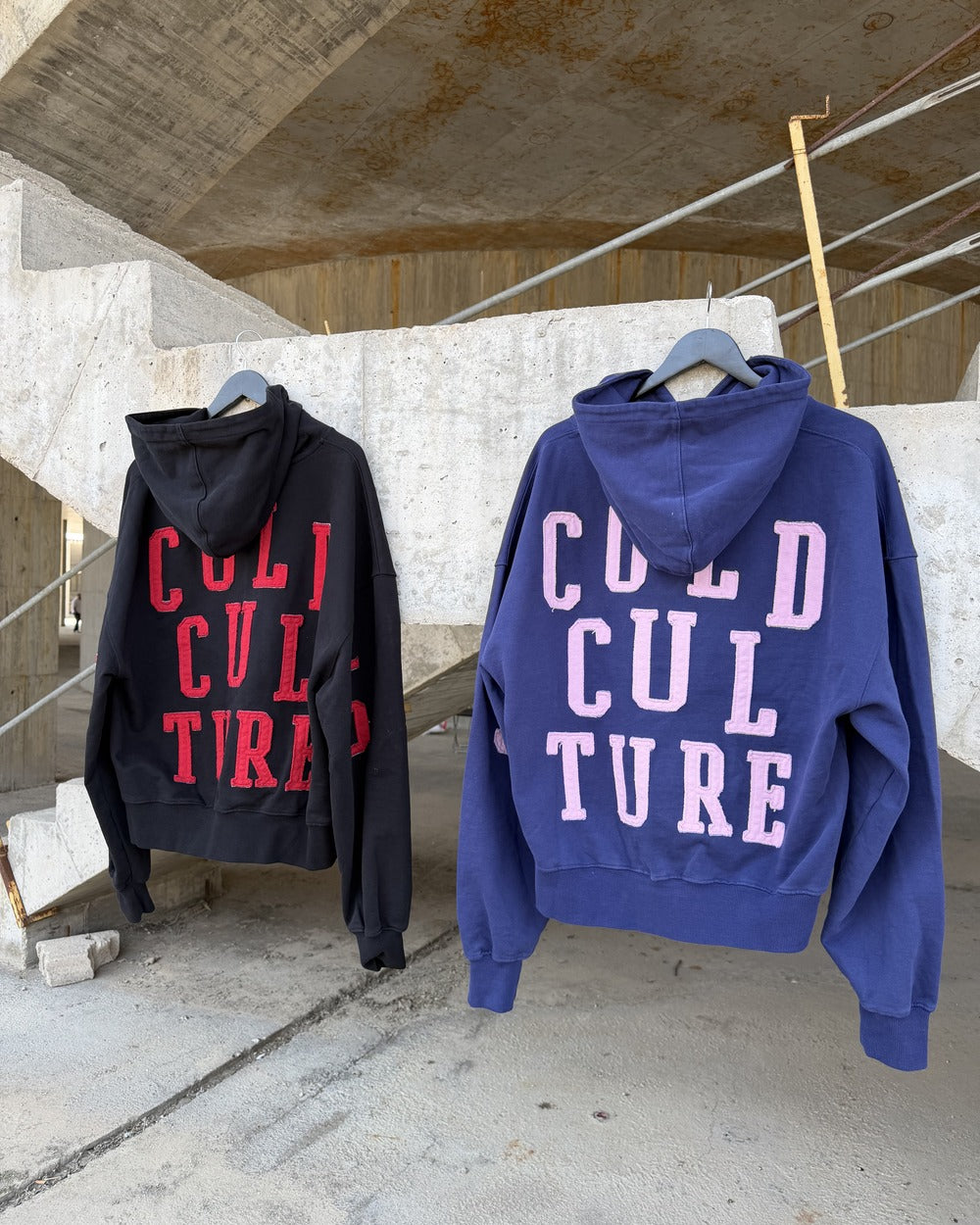 OVERTAKE HOODIE NAVY