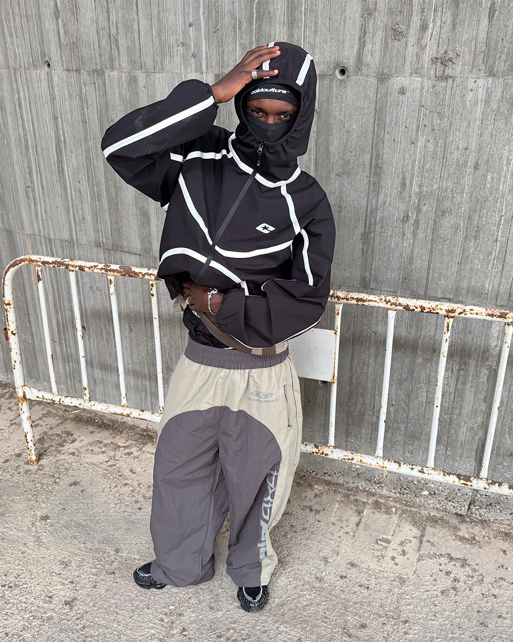 TAKE OFF LIGHTWEIGHT JACKET BLACK