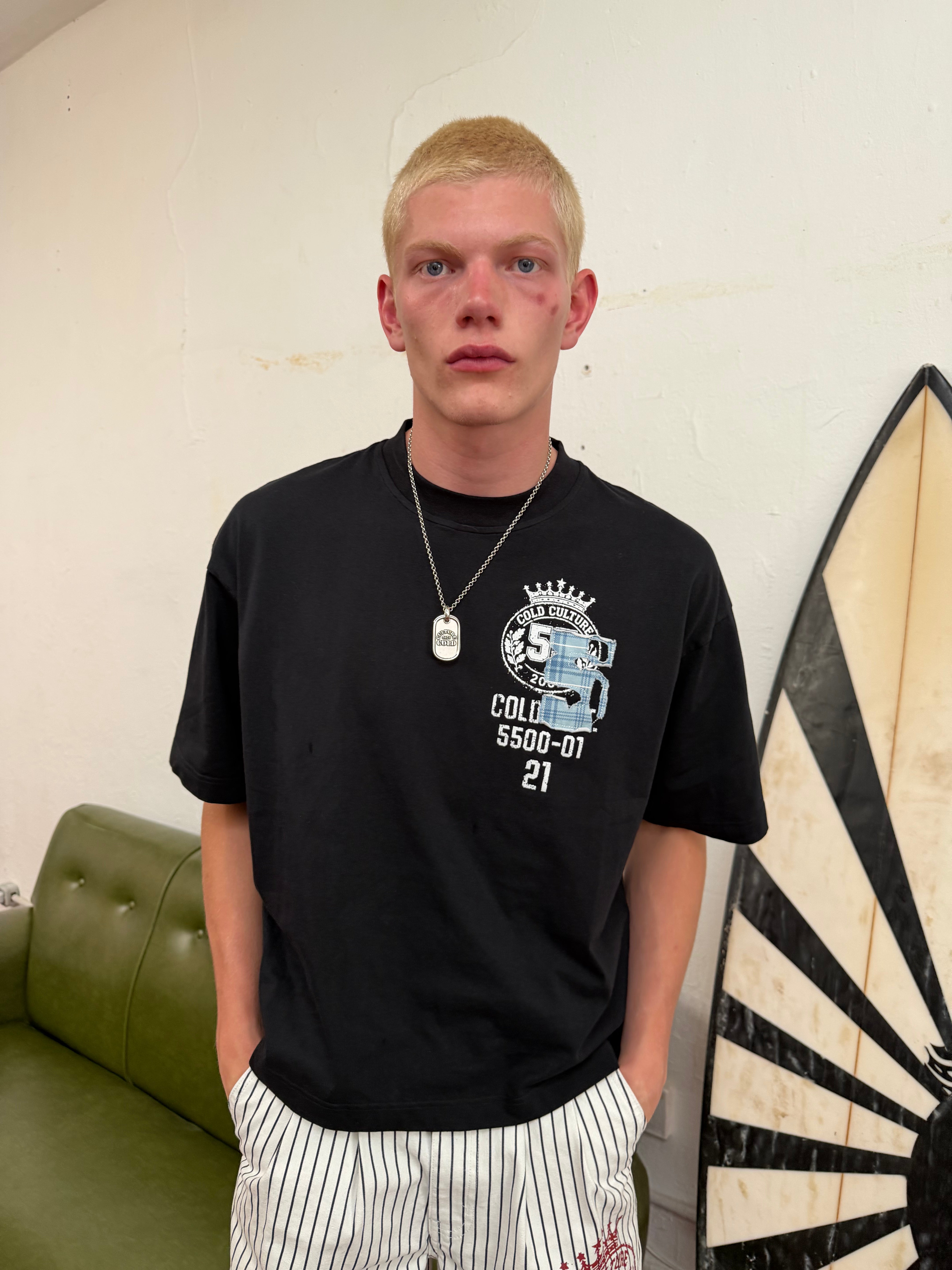 BOARDING TEE BLACK