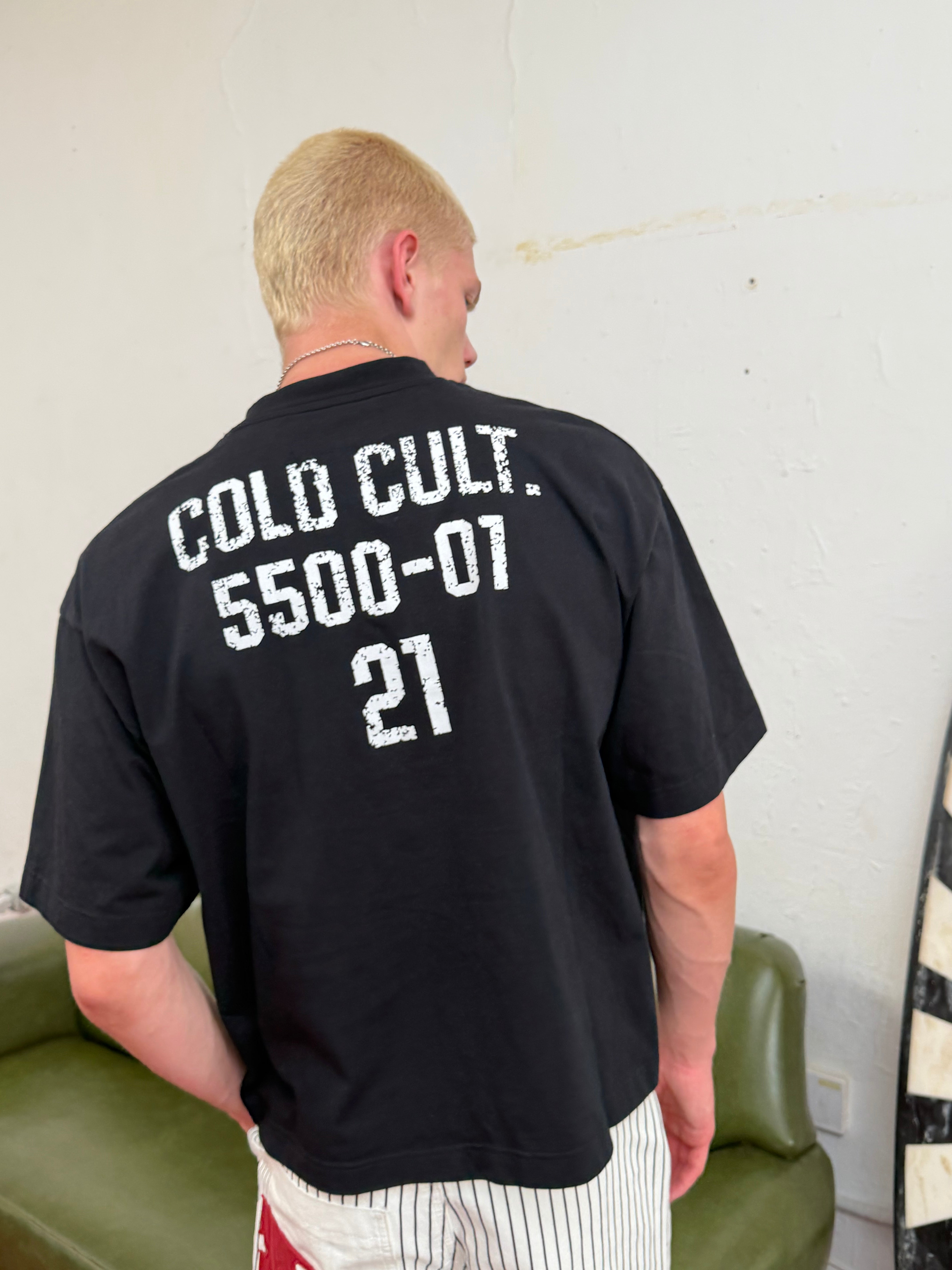 BOARDING TEE BLACK
