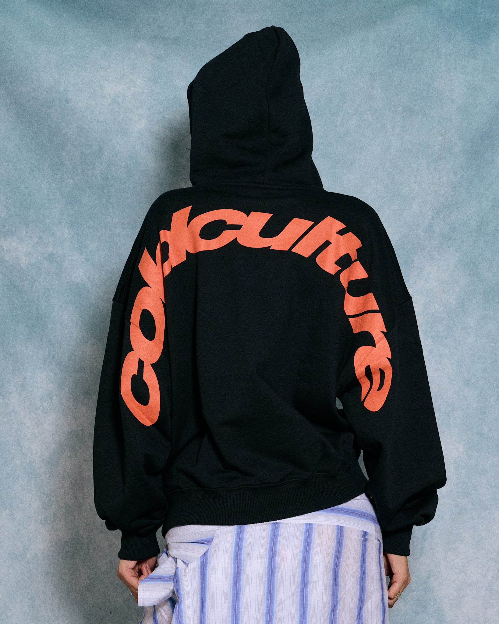 CURVED HOODIE BLACK