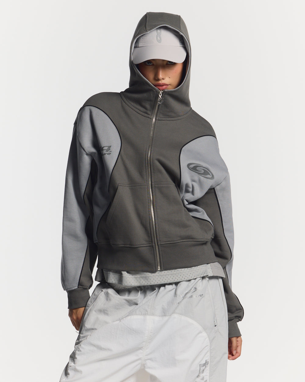 RUSH ZIPPER HOODIE GREY