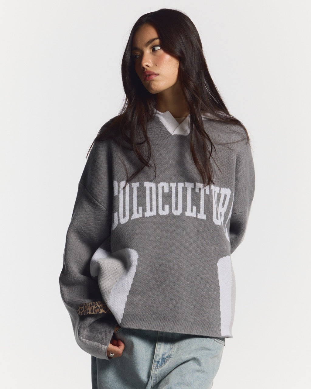 LINEAGE KNIT DARK GREY