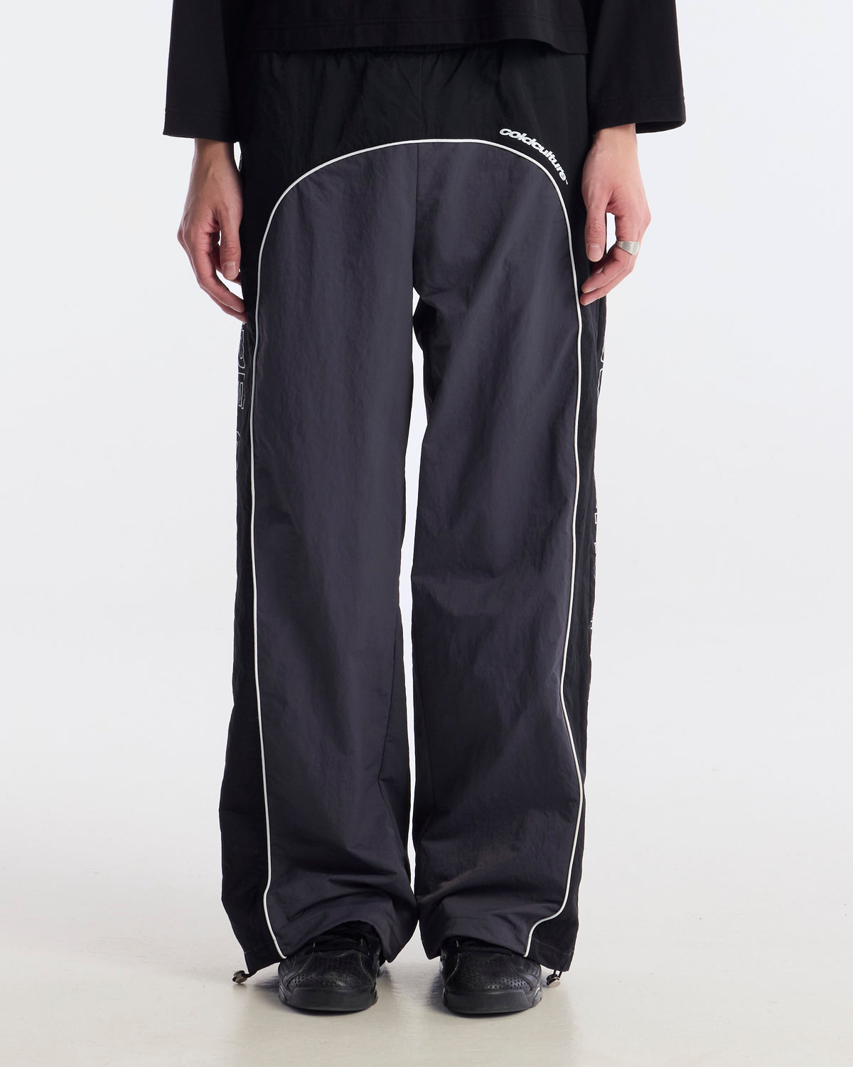OVERCUT SWEATPANTS BLACK