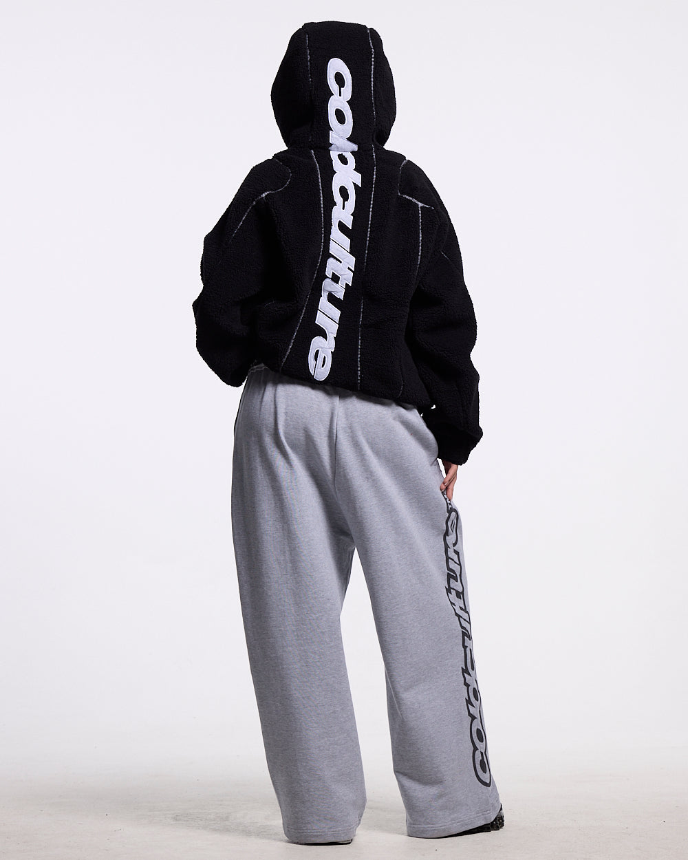 AERO FLEECE BLACK