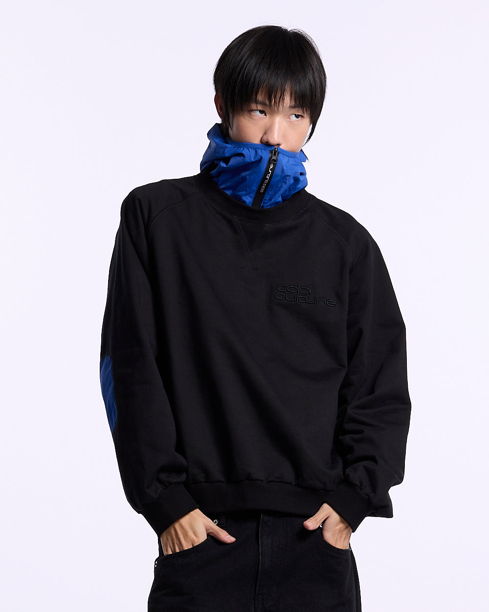 INTERCEPT CREWNECK BLACK AND NAVY
