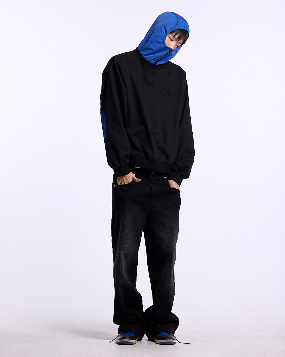 INTERCEPT CREWNECK BLACK AND NAVY