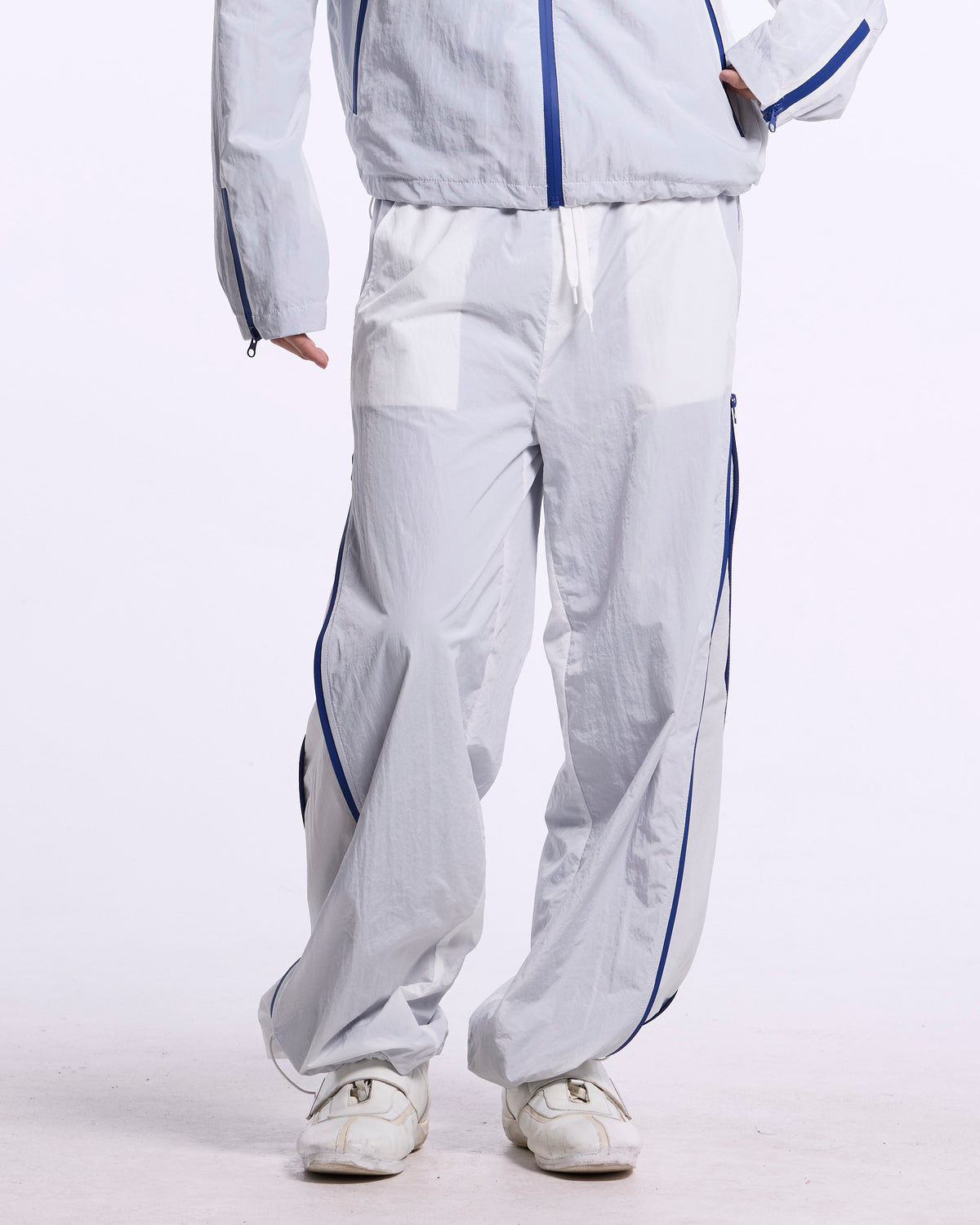 ARCTIC V1 REGULAR PANTS WHITE
