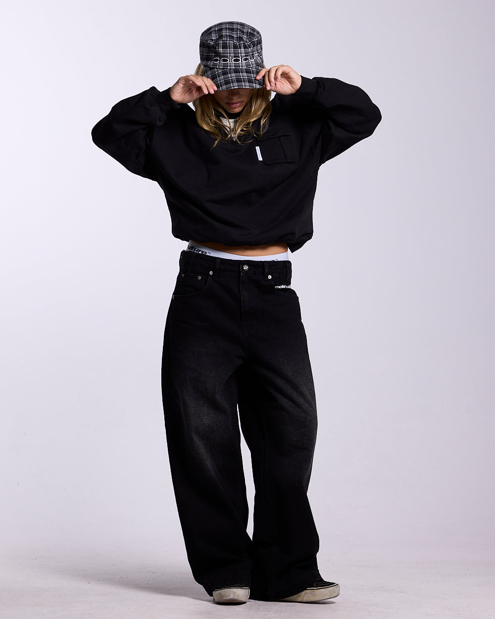 AUTHORITY CREWNECK BLACK - Cold Culture #woman