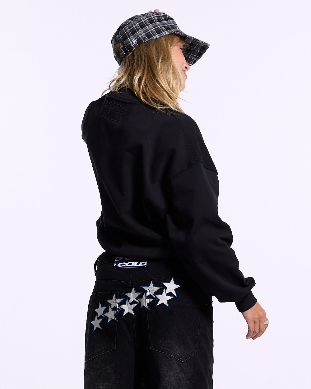 AUTHORITY CREWNECK BLACK - Cold Culture #woman