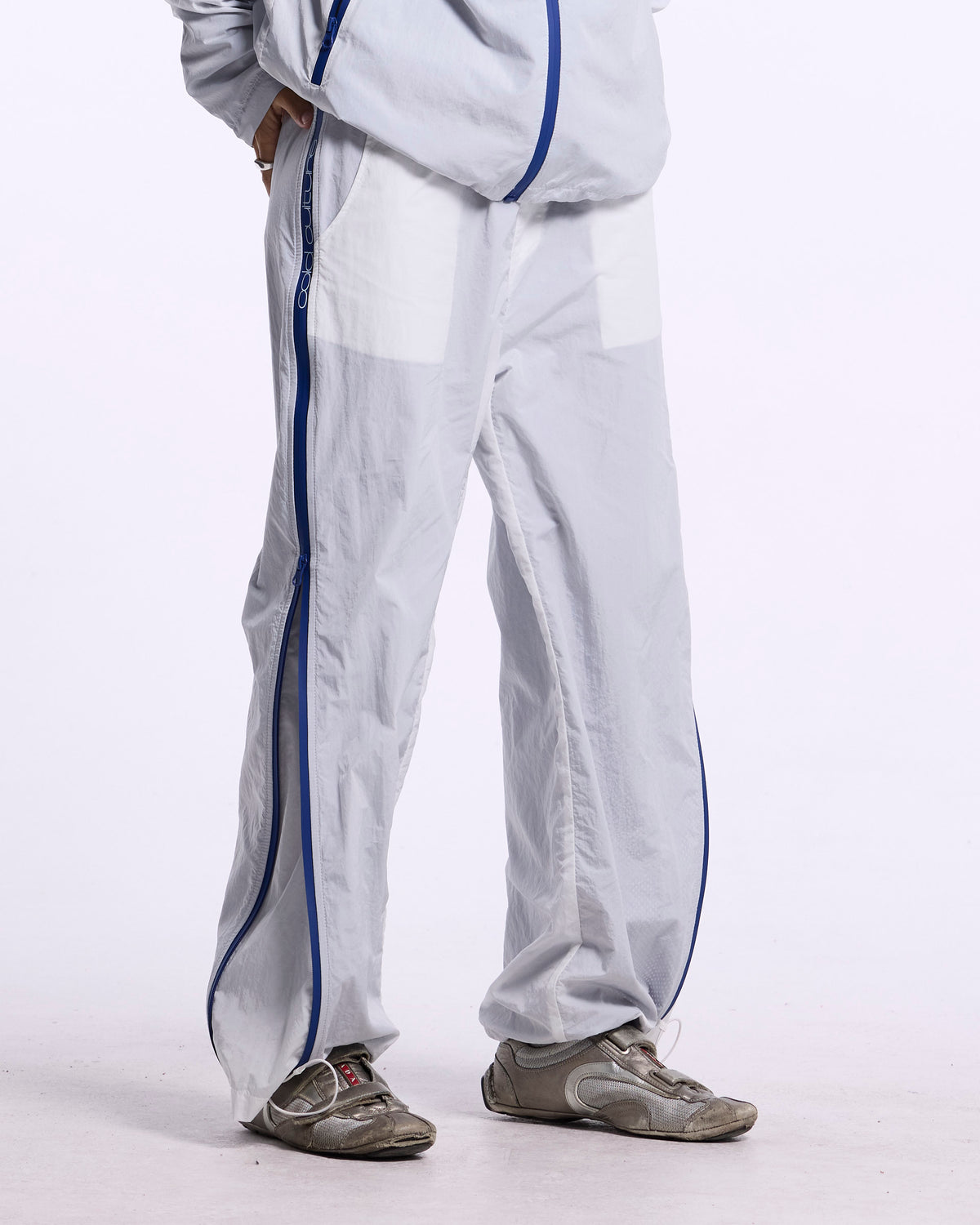 ARCTIC V1 REGULAR PANTS WHITE