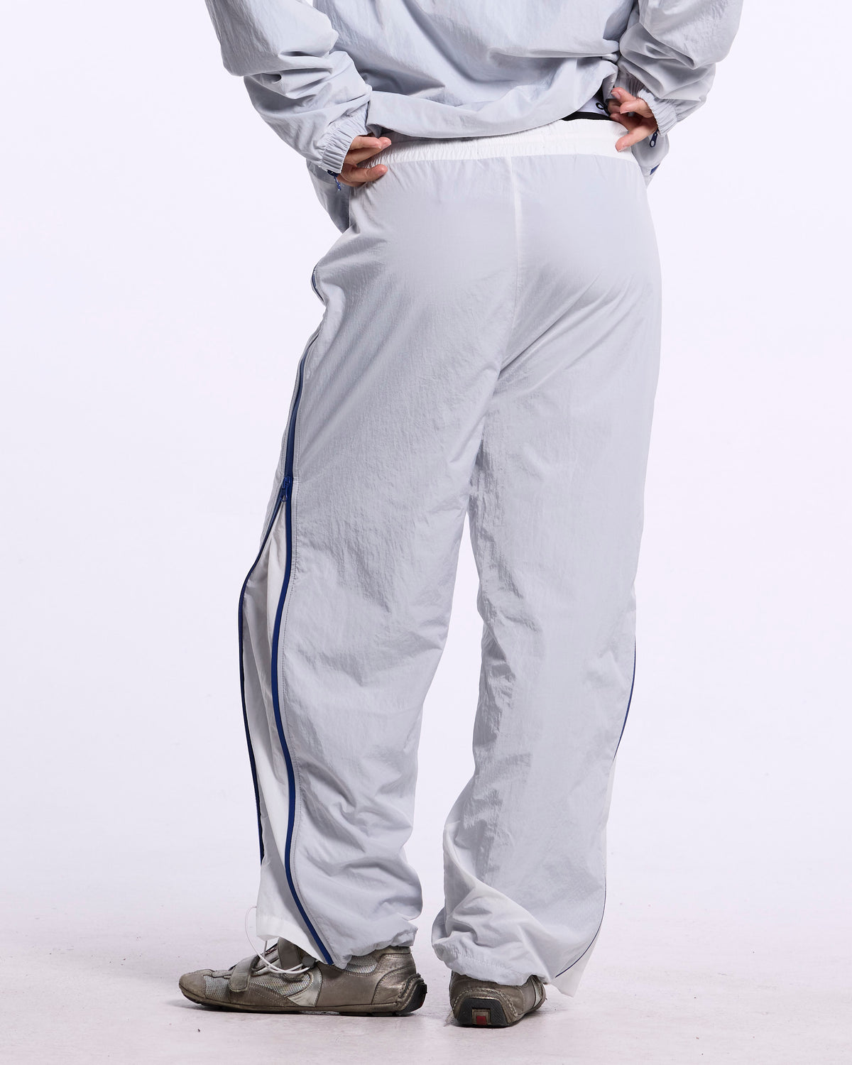 ARCTIC V1 REGULAR PANTS WHITE