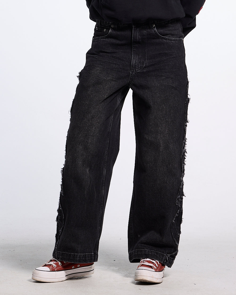TRIBAL DISTRESSED PANTS BLACK