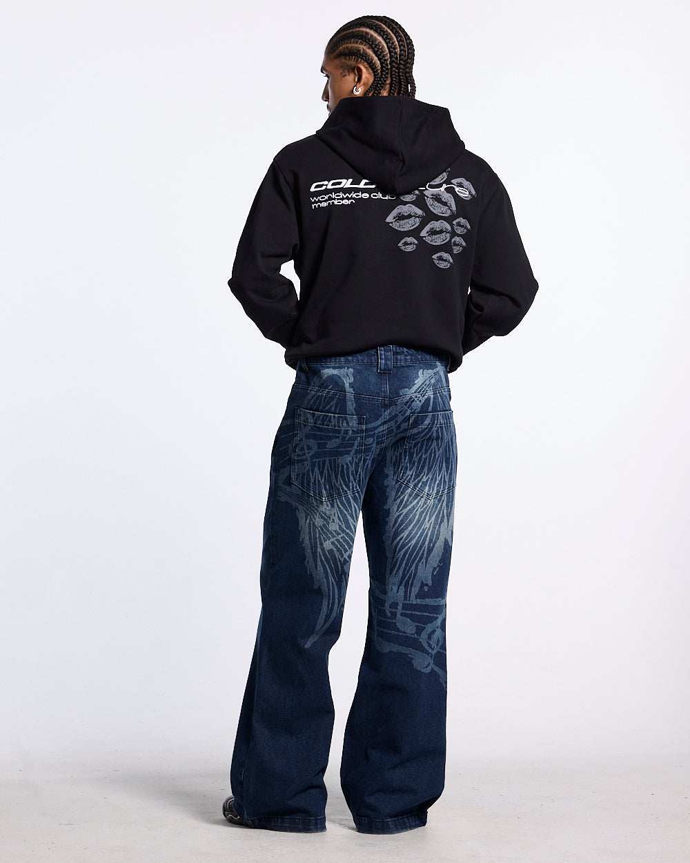 KISS IN THE ASTROS HOODIE BLACK