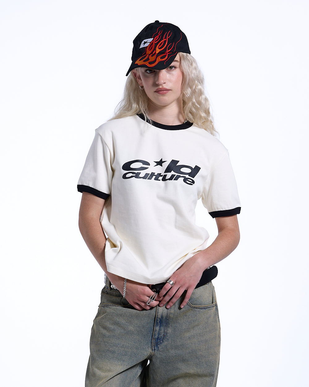 HARPER TEE WHITE AND BLACK