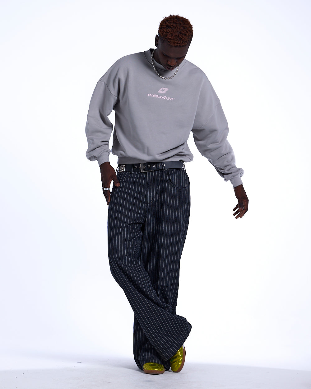 CURVED CREWNECK GREY