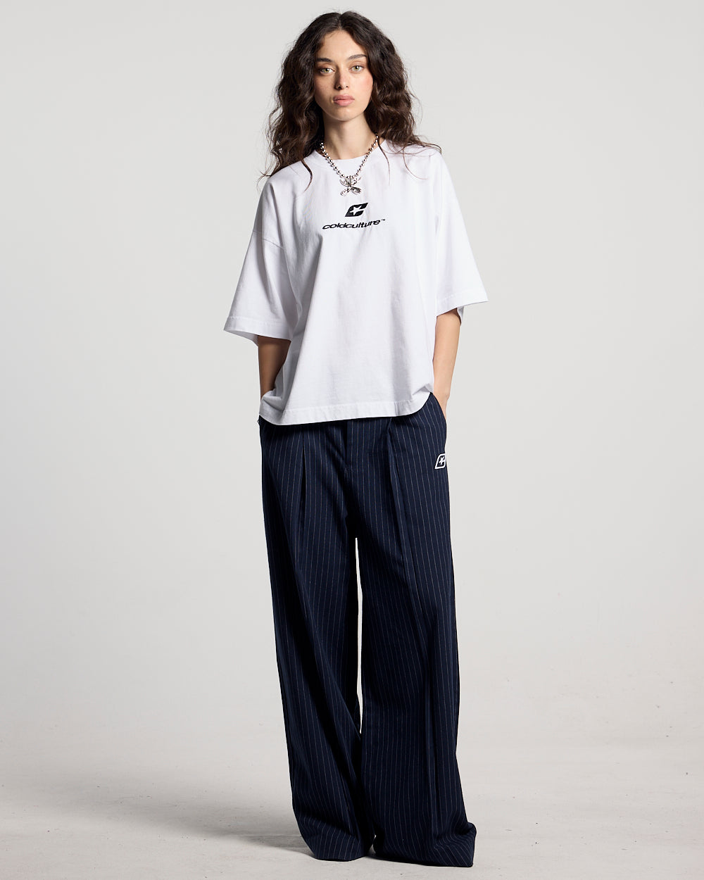 SEAM EFFECT LINE PANTS