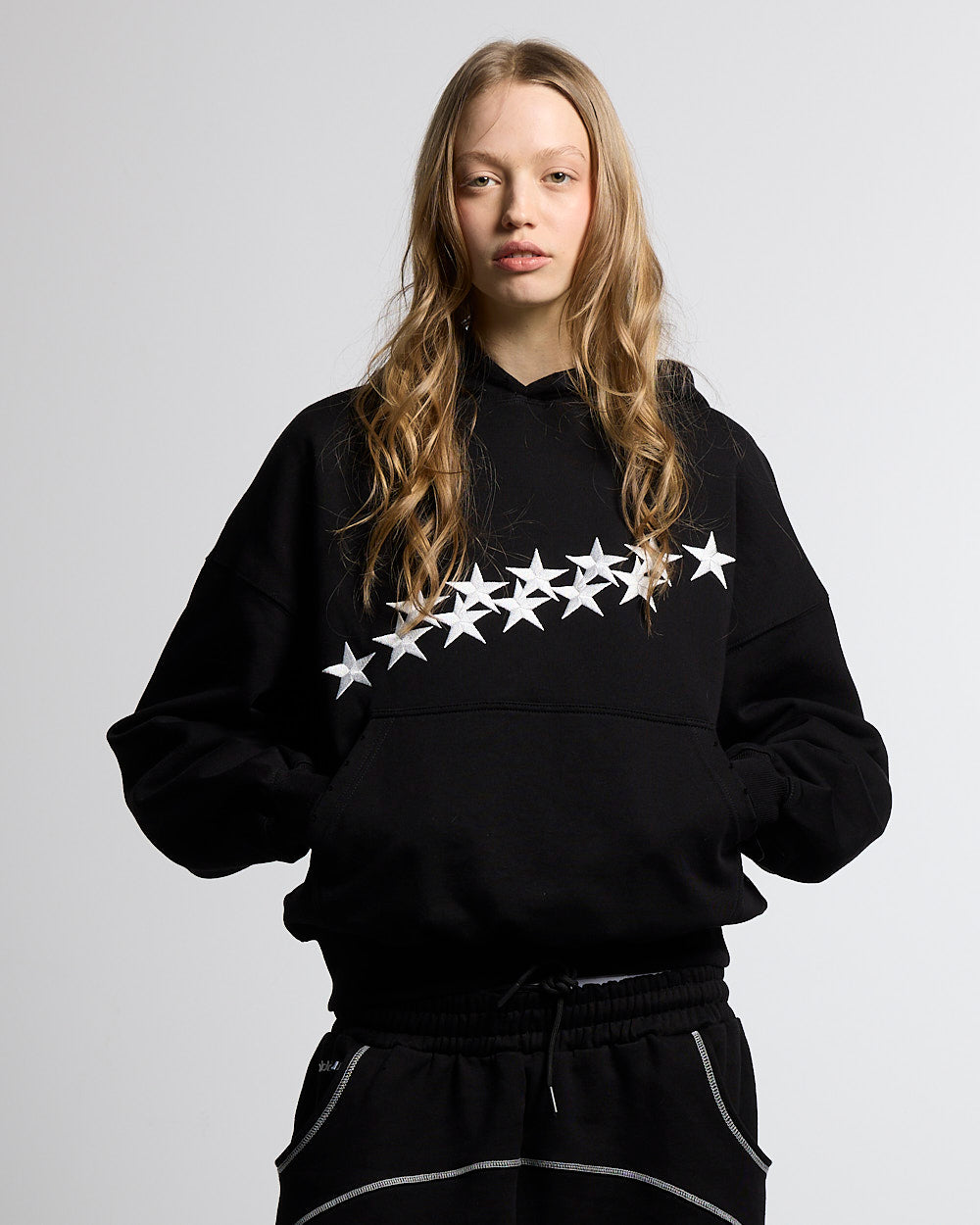 STARS HOODIE BLACK