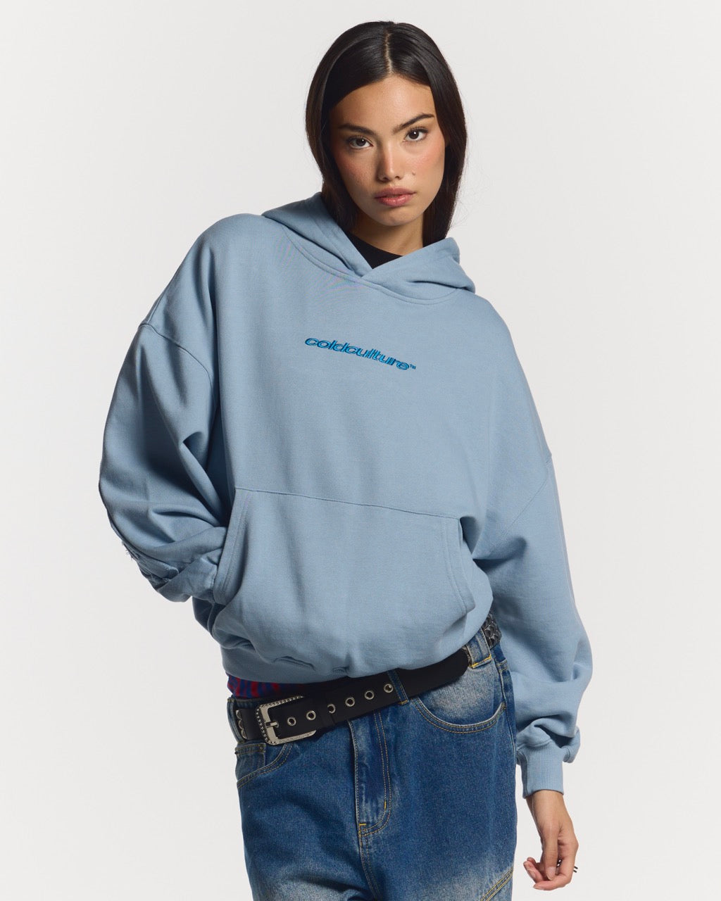 DISTRESS CURVED HOODIE SHADY BLUE