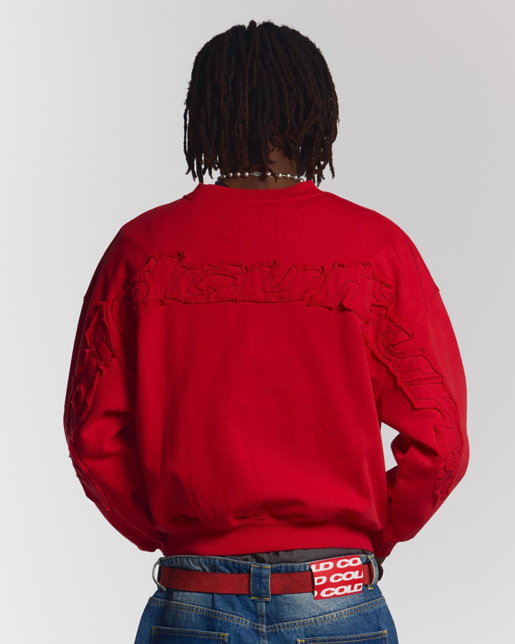 DISTRESS CURVED CREWNECK RED