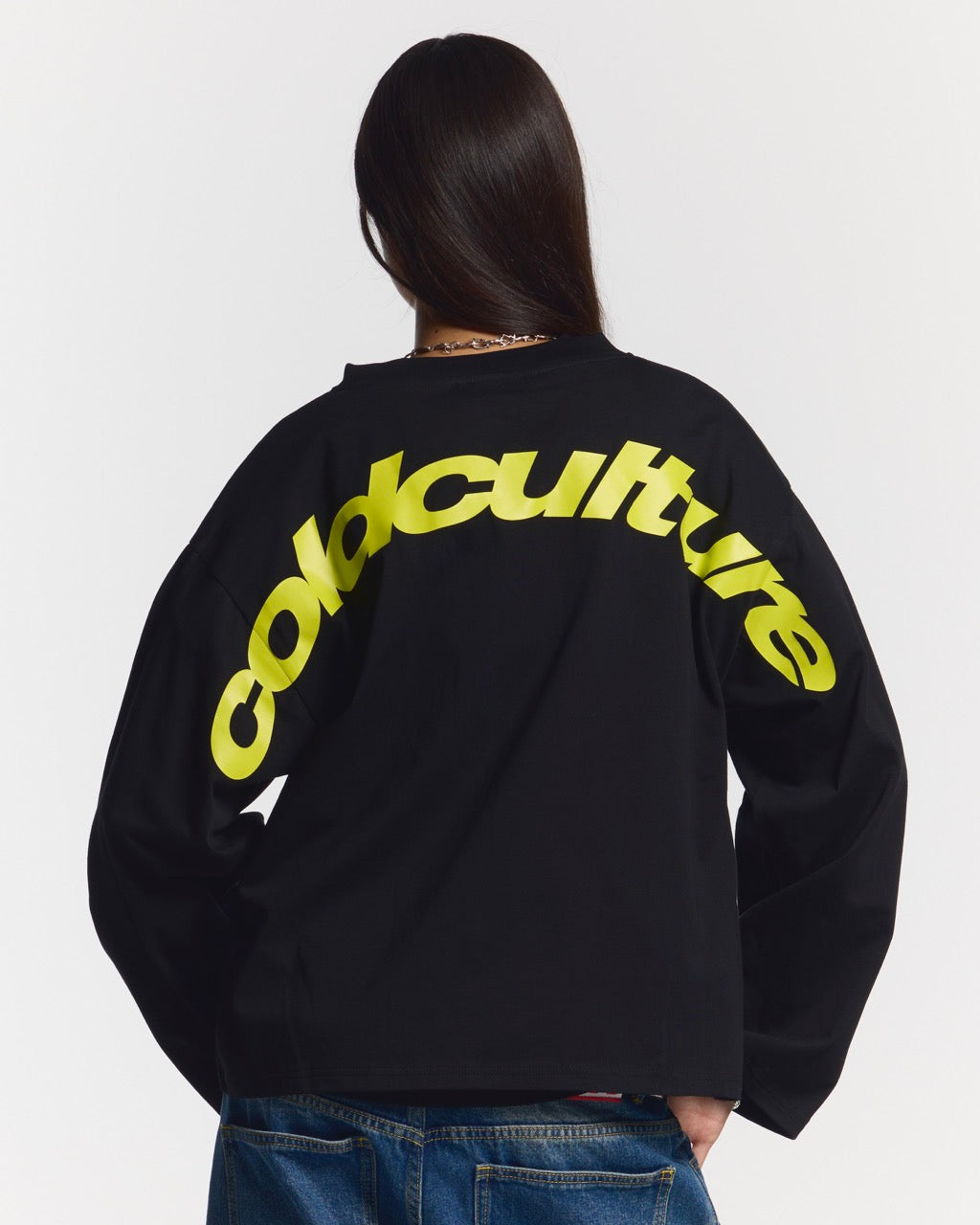 CURVED LONGSLEEVE BLACK