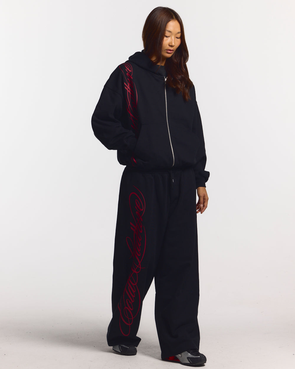 SCRIPT SWEATPANTS BLACK
