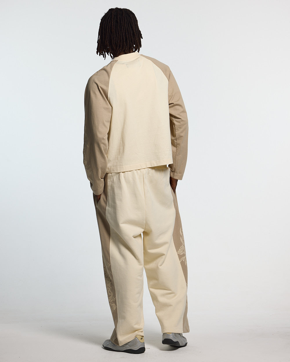 TRIBAL LONGSLEEVE GREY & OFF WHITE