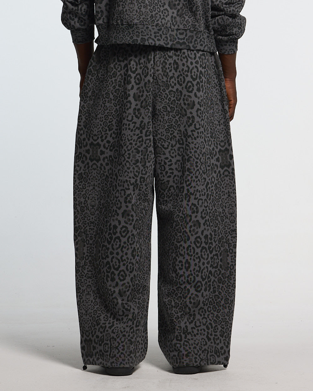 NOCTURNE BEAST SWEATPANTS DARK GREY