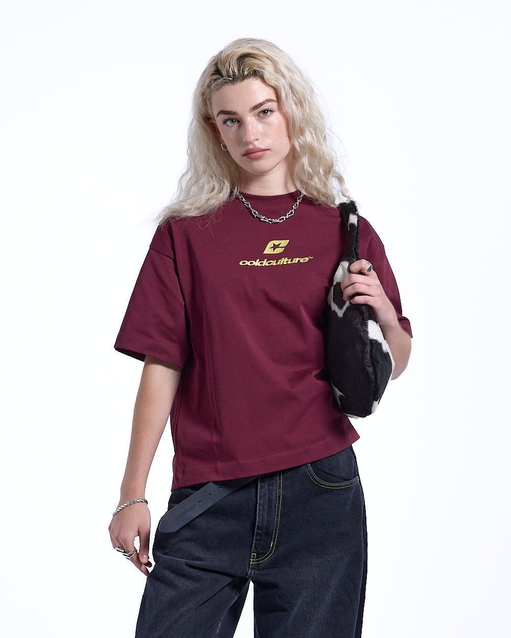 CURVED TEE BURGUNDY & YELLOW