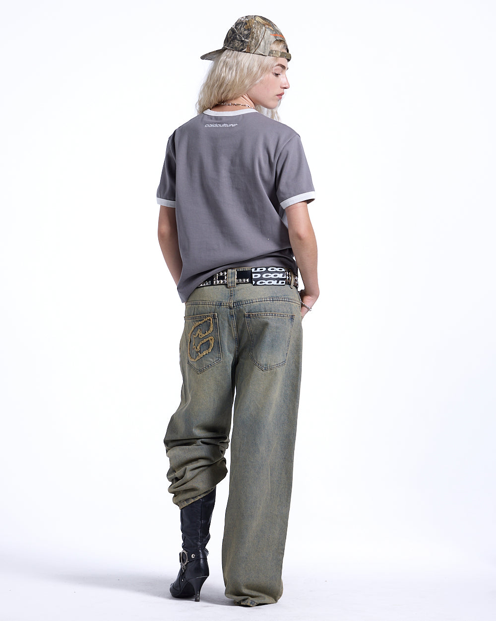 HARPER TEE ASH GREY AND WHITE