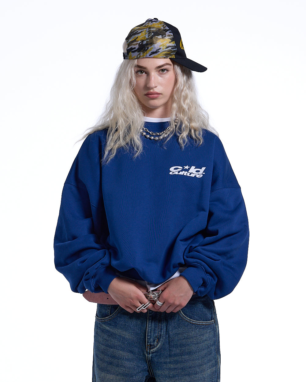 HEART ASHTRAY CREWNECK DARK BLUE