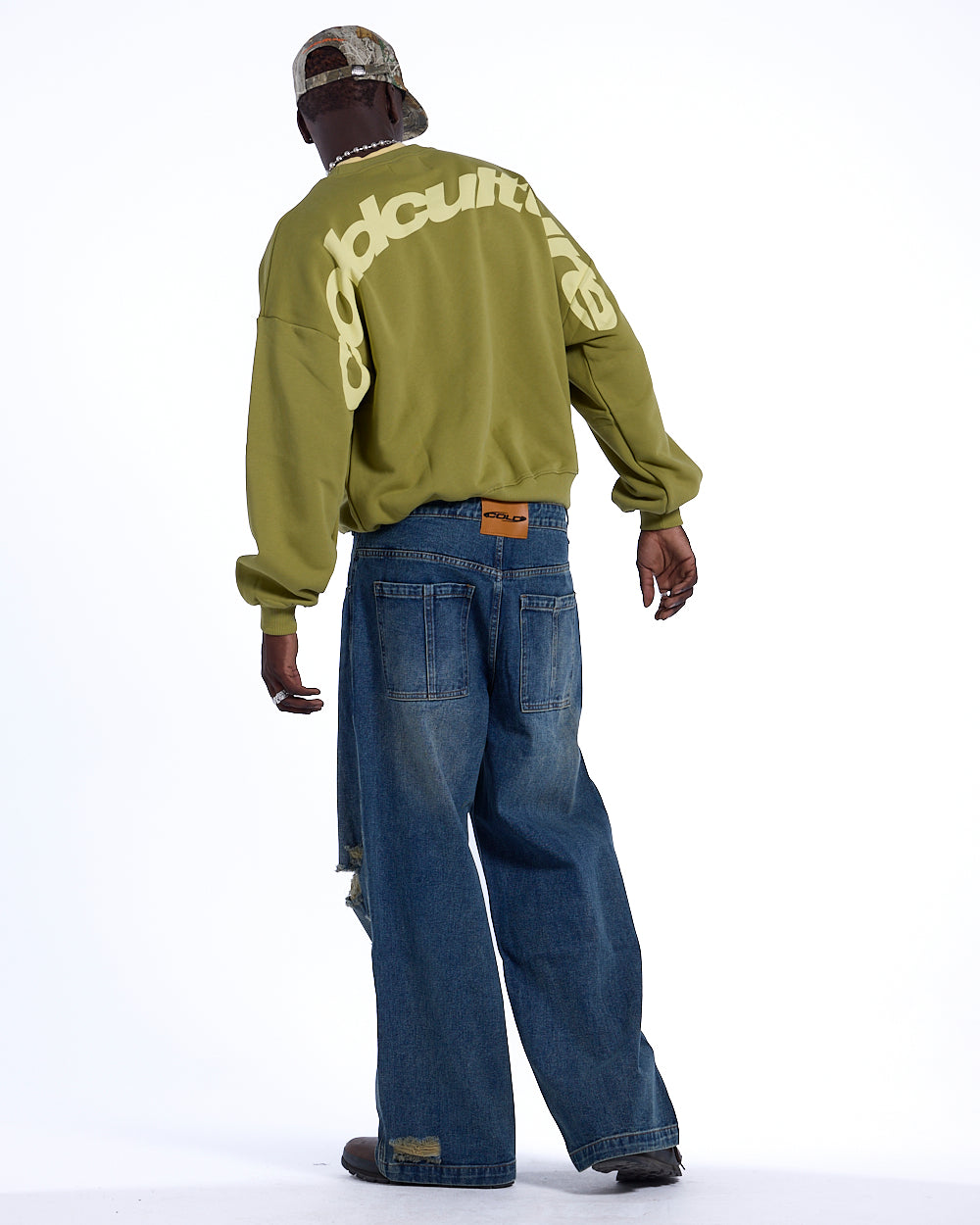 CURVED CREWNECK LIGHT GREEN