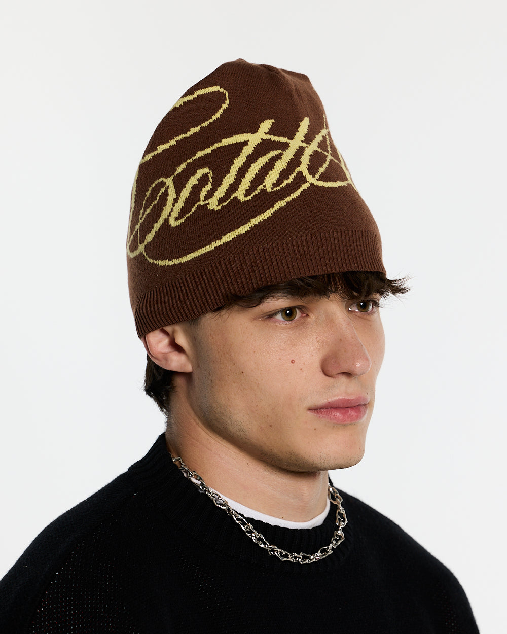 SCRIPT BEANIE BROWN