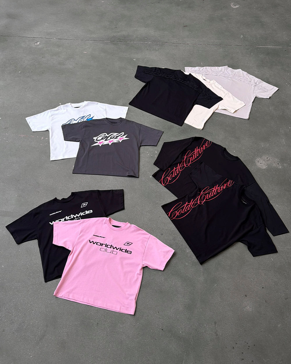 SCRIPT TEE BLACK