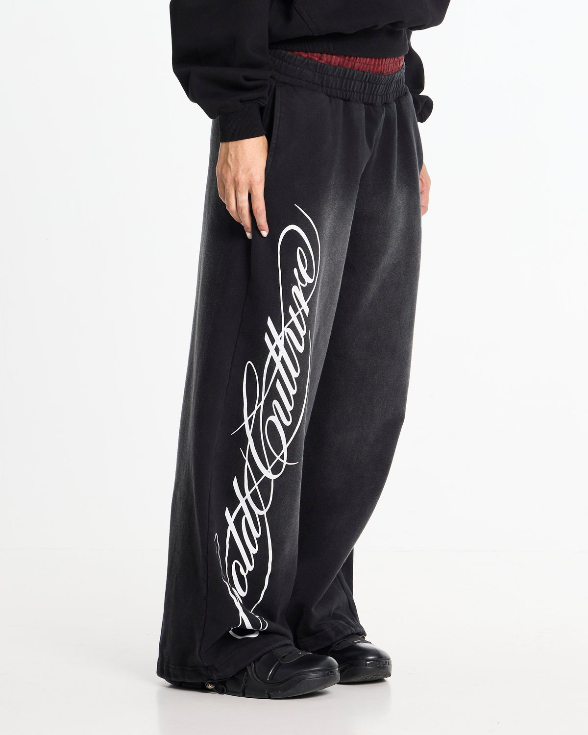 NIGHTHUNT SWEATPANTS BLACK - Cold Culture