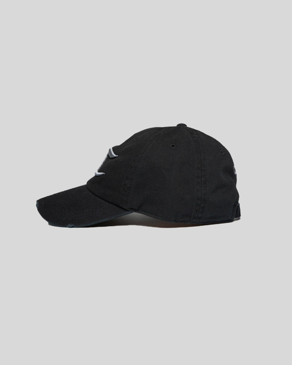 ornament-cap-black2.jpg