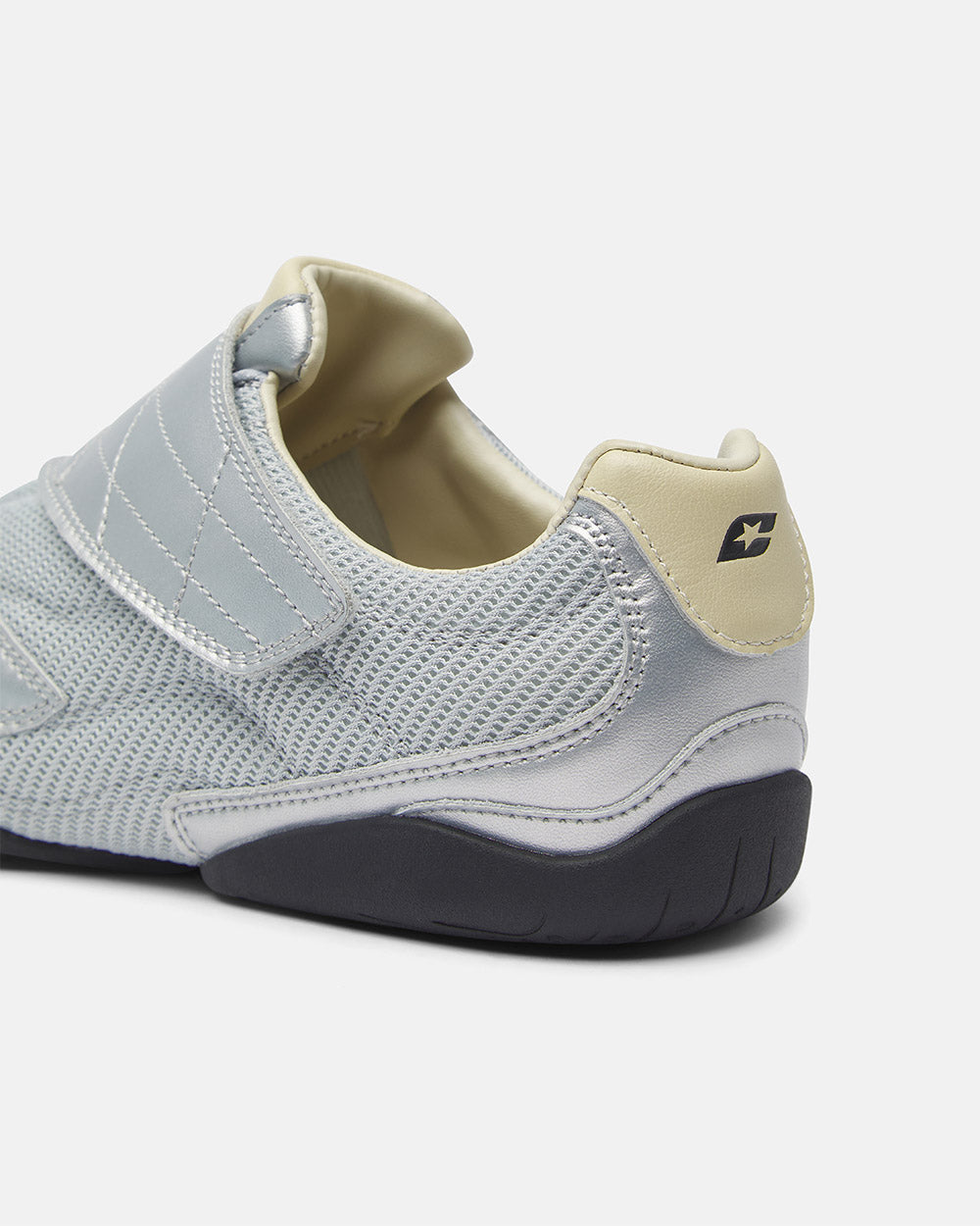 COLD HOOK SNEAKER SILVER