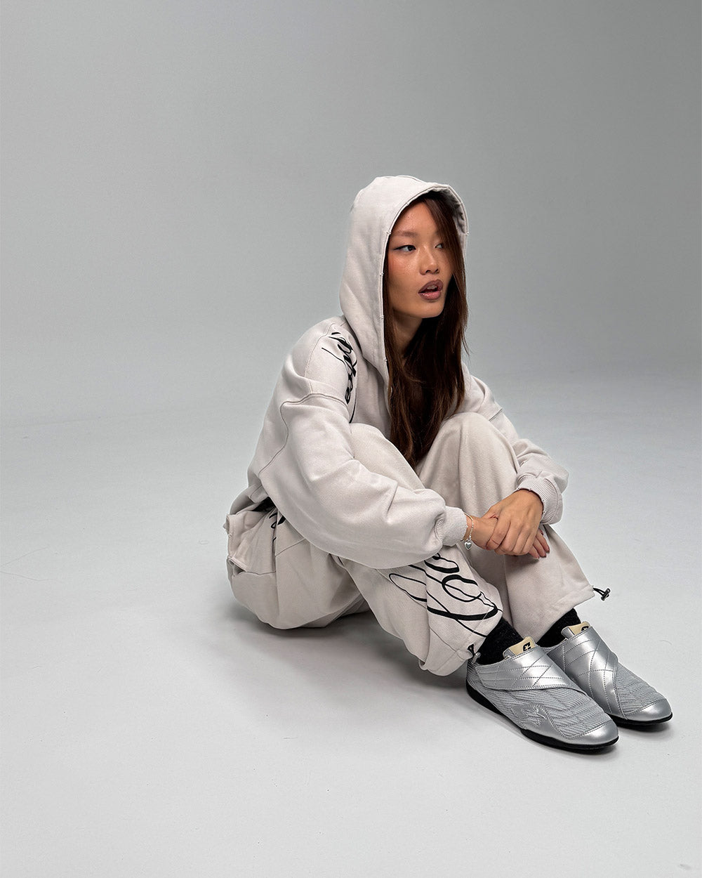 COLD HOOK SNEAKER SILVER