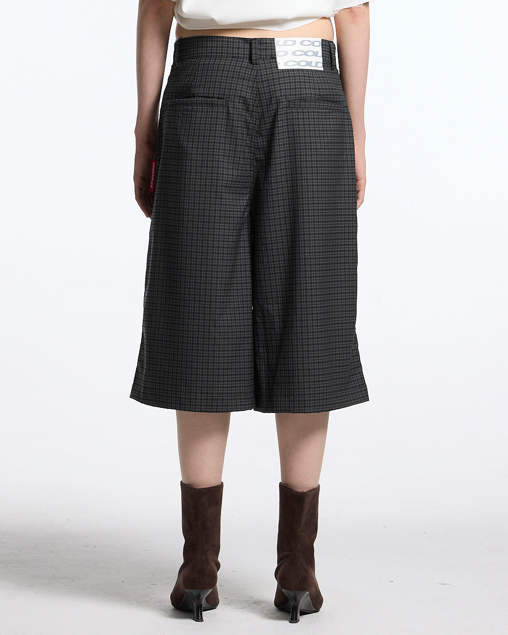 COLD CULTURE - CHECK PARACHUTE JORT DARK GREY #woman