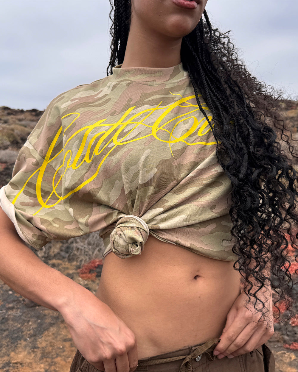 CROSSED SCRIPT TEE CAMO