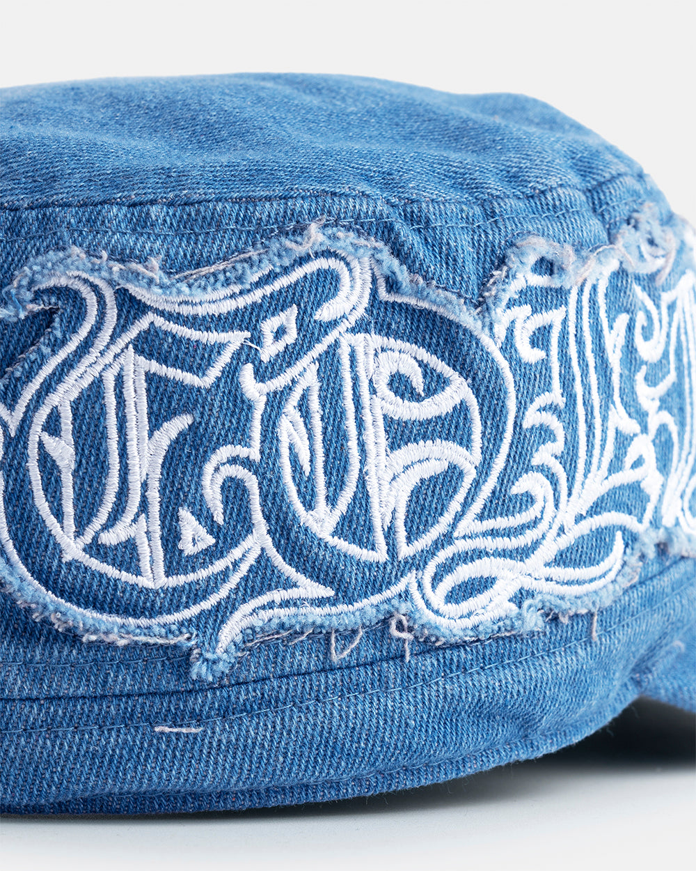 DISTRESS GOTHIC CAP DENIM