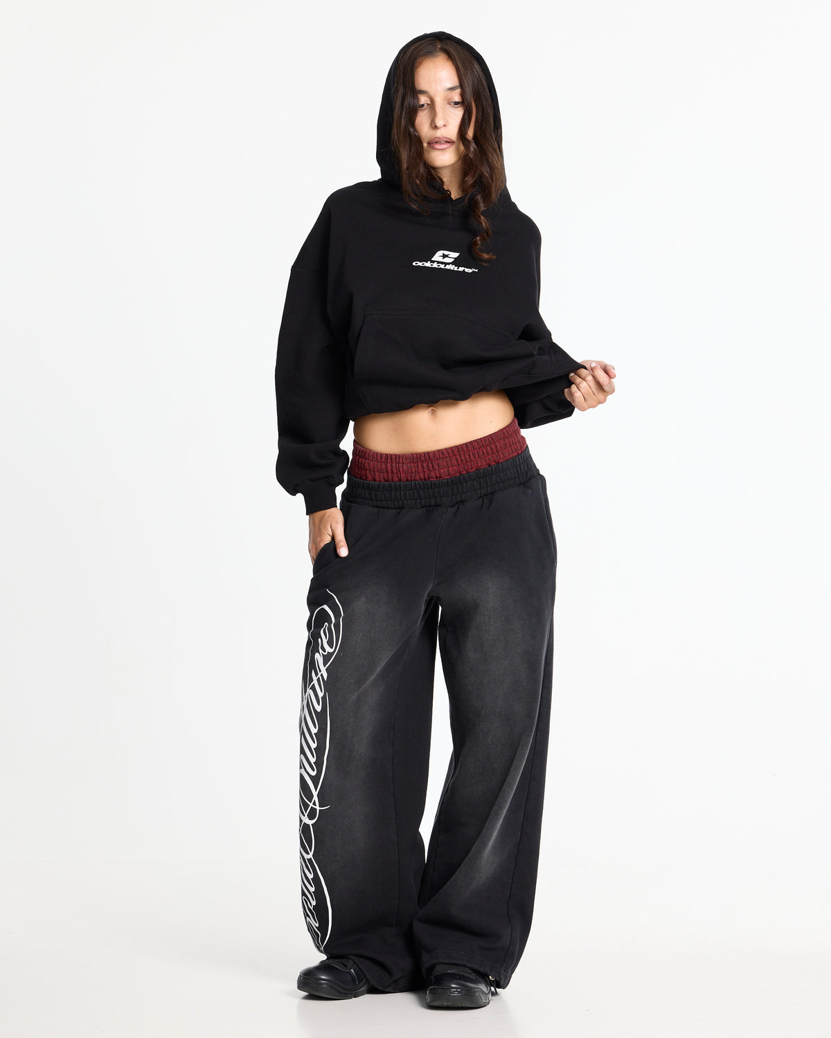 NIGHTHUNT SWEATPANTS BLACK - Cold Culture #woman