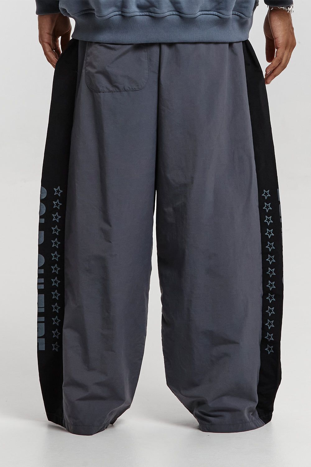 SIDE STRIPE STARS SWEATPANTS DARK GREY