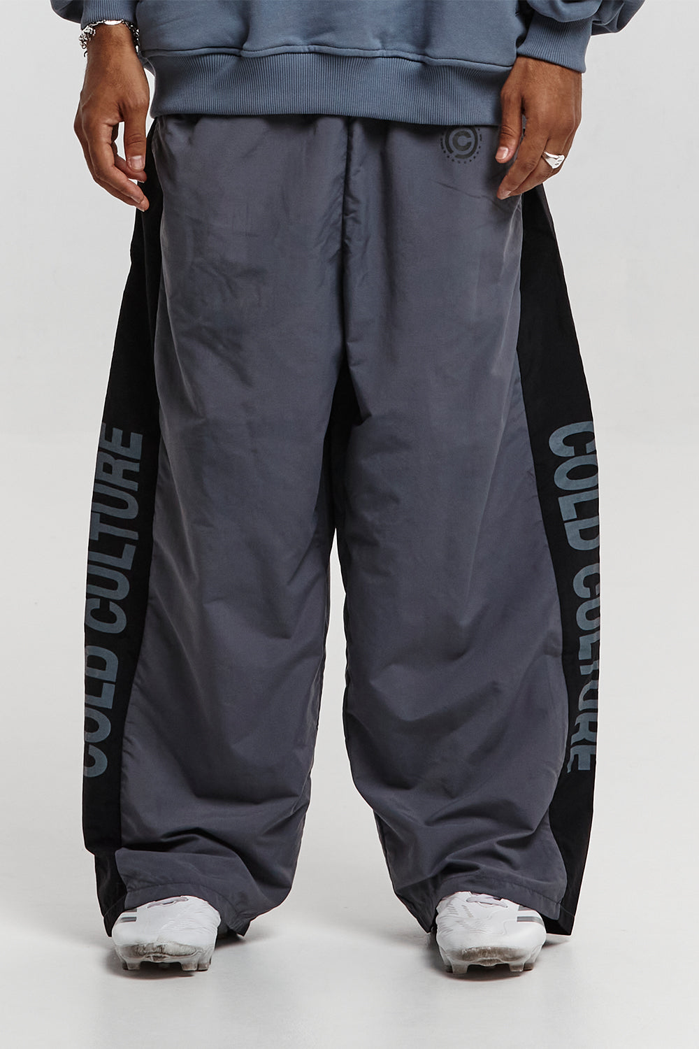 SIDE STRIPE STARS SWEATPANTS DARK GREY